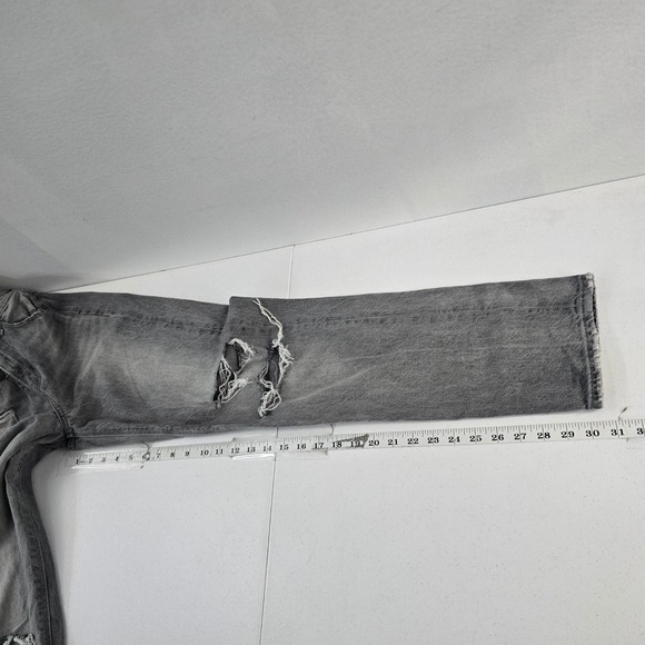 American Eagle Gray Distressed Ripped High‎ Waisted Mom Jeans - Size 2 Long - Picture 5 of 11